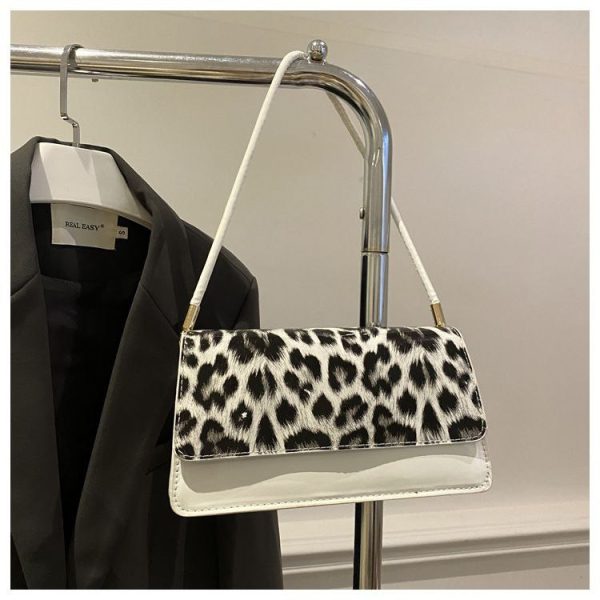 Leopard Printed Shoulder Bag.